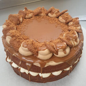 Lotus Biscoff & Cinnamon Cake